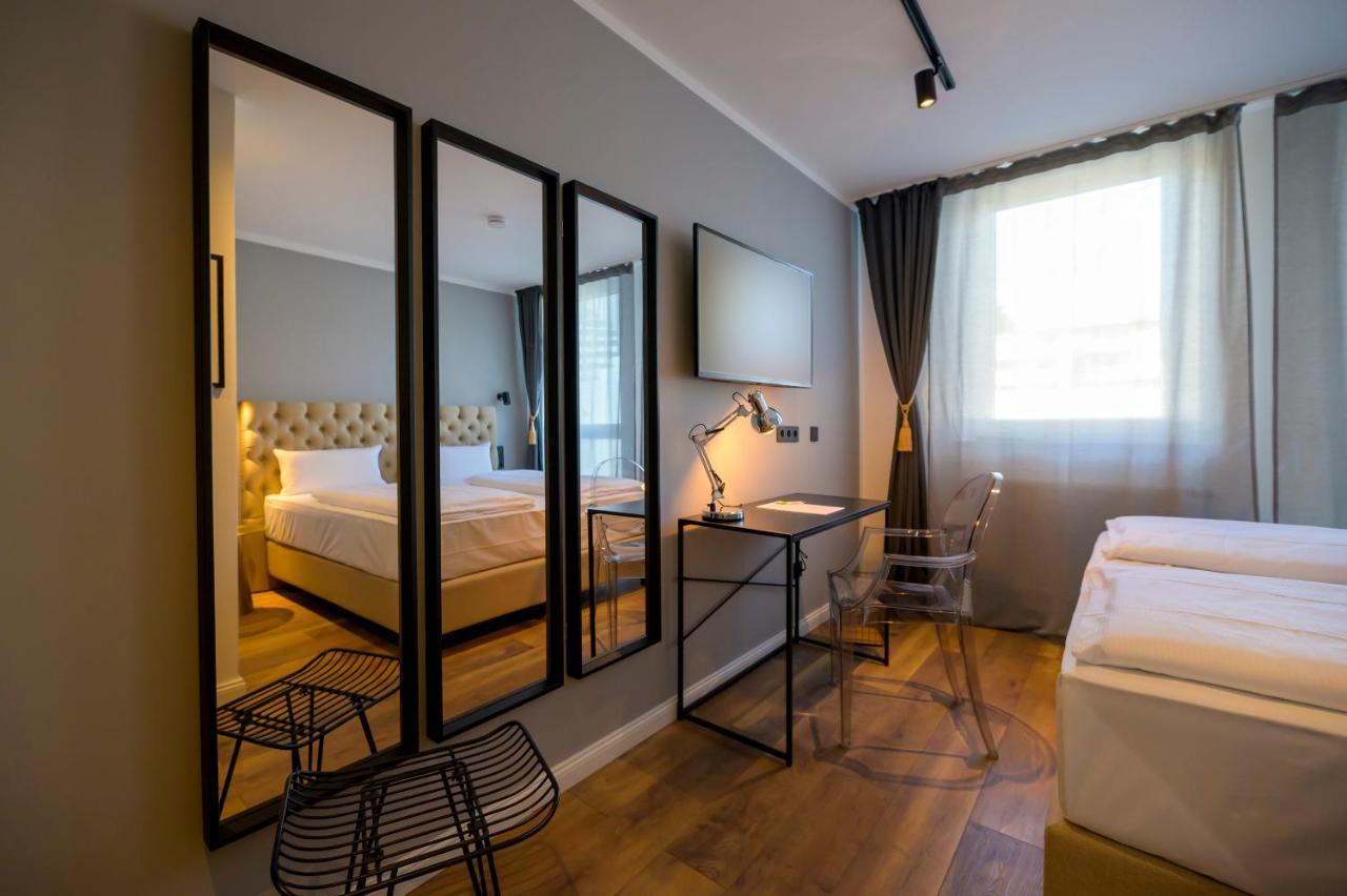 Nikii City Hotel เลเวอร์คูเซน ภายนอก รูปภาพ