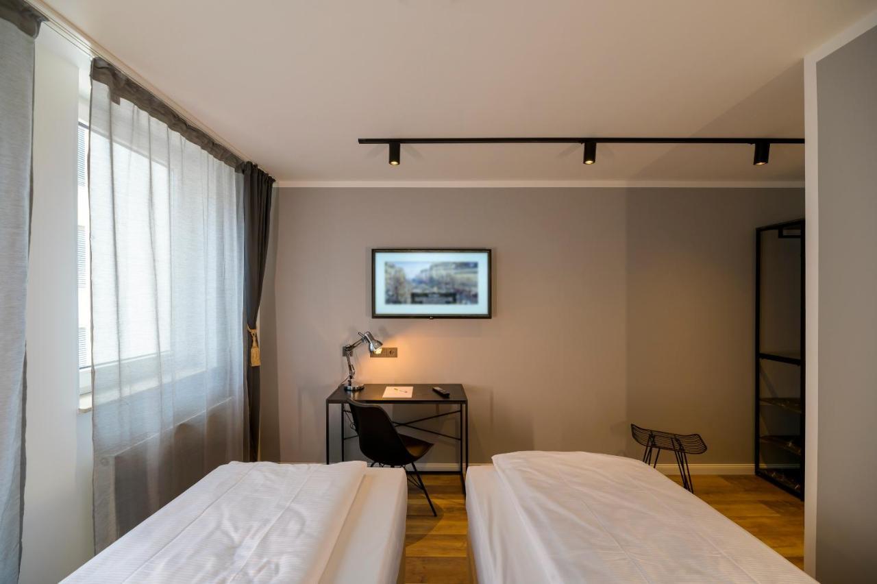 Nikii City Hotel เลเวอร์คูเซน ภายนอก รูปภาพ