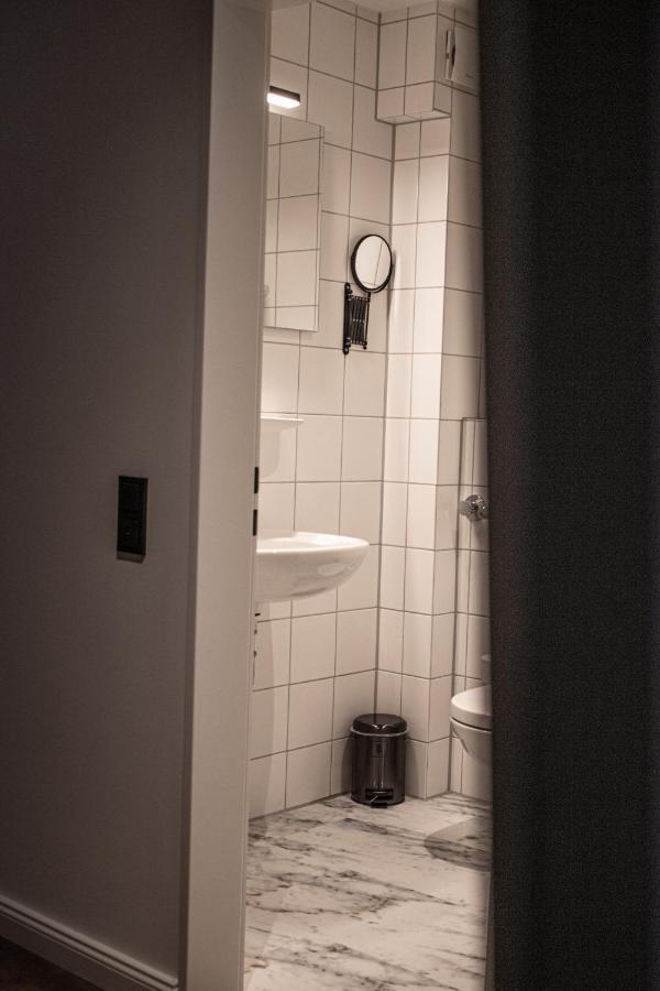 Nikii City Hotel เลเวอร์คูเซน ภายนอก รูปภาพ